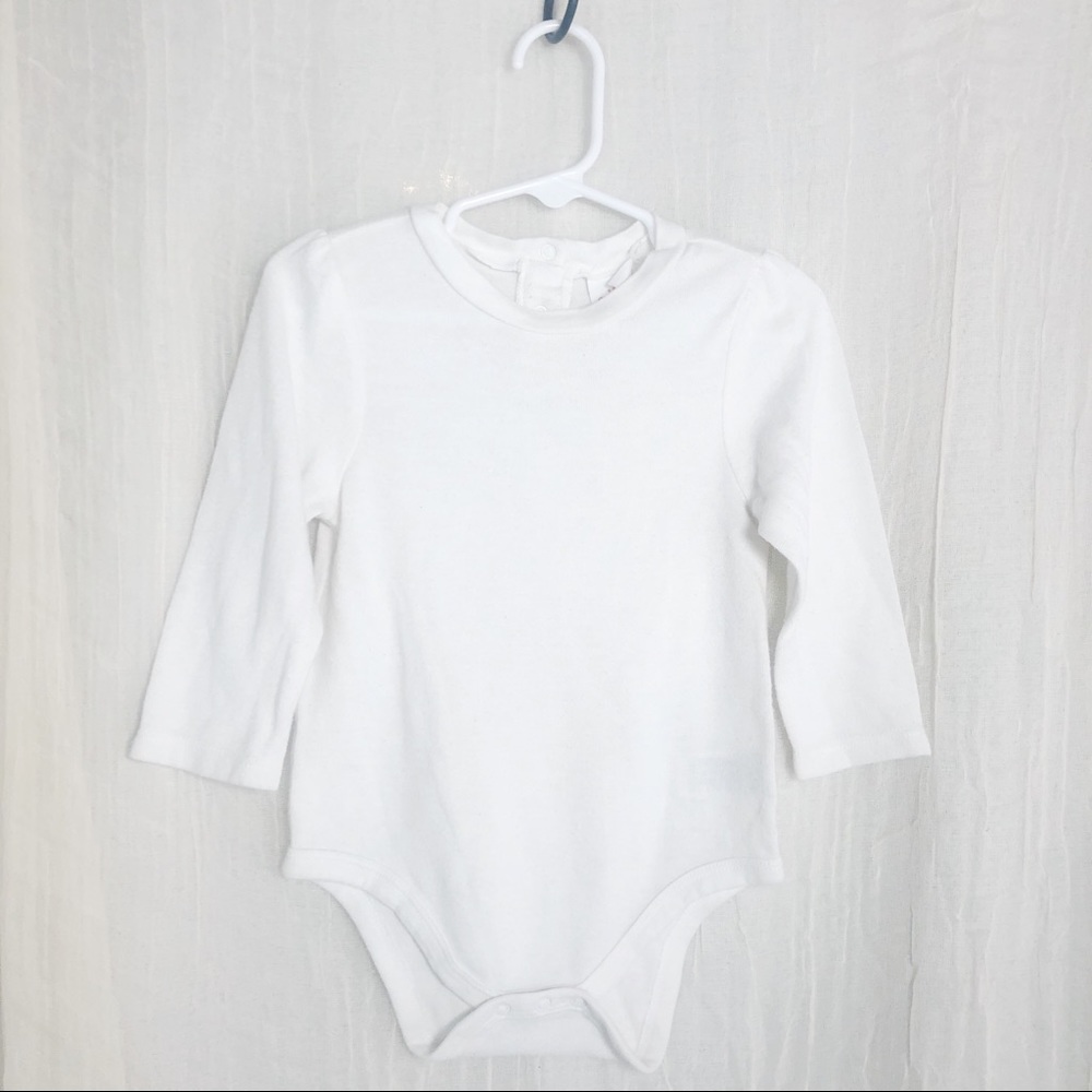 ✨$3: CAT & JACK • White Long Sleeve Onesie (18mo)